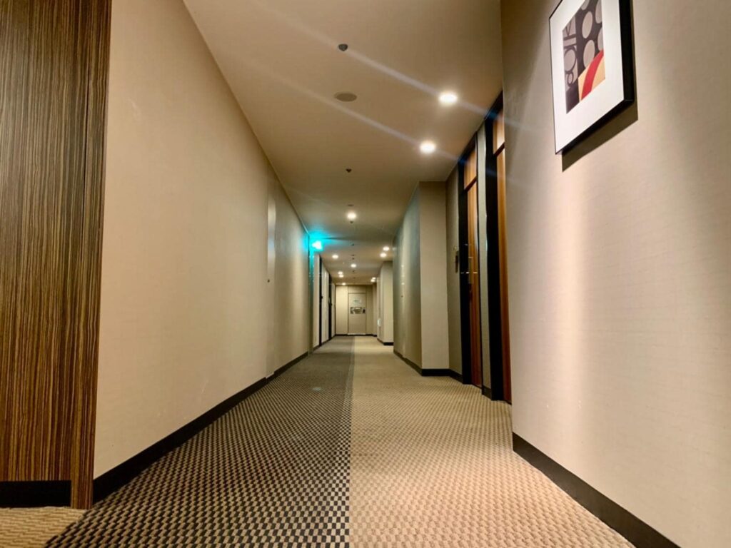 ANAクラウンプラザホテル大阪廊下